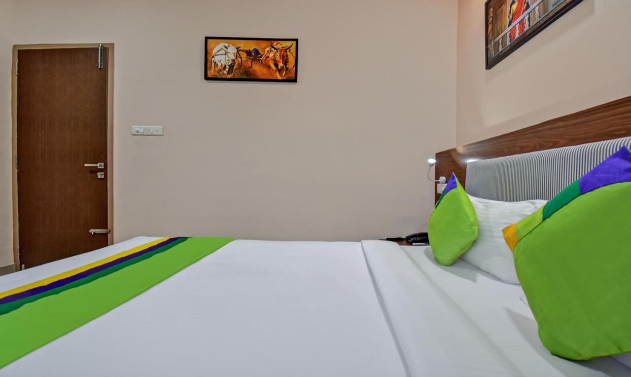 Treebo Trend Apple Tree Apartment & Suites Bangalore Exterior photo